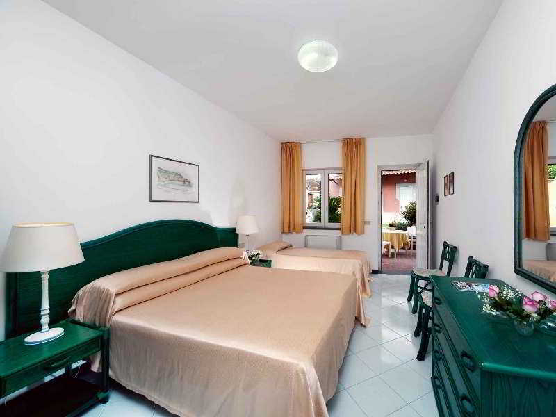 Lacco Ameno  Hotel Villa Svizzera Terme מראה חיצוני תמונה